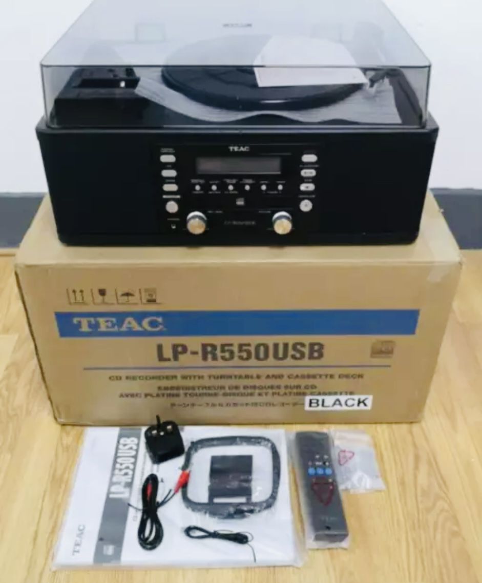 New TEAC LP-R550 USB CD Recorder, LP, Cassette Deck