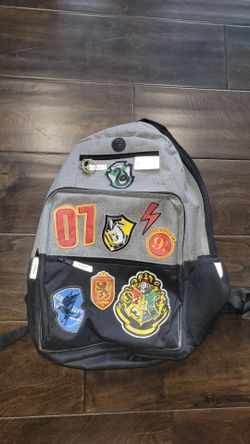 Backpack HARRY POTTER  HOGWARTS HOUSE Excellent Condition PRICE Is Firm Cash Only