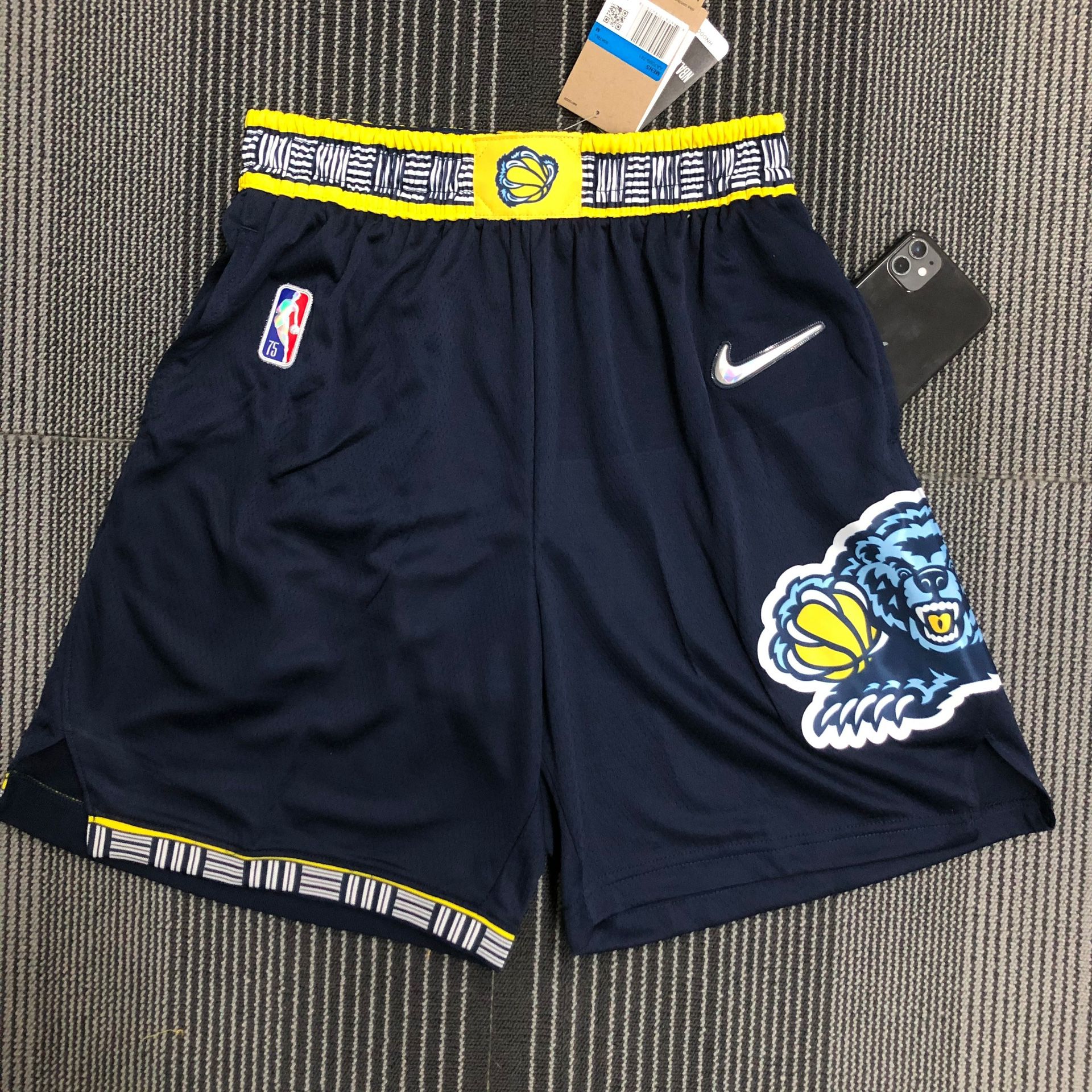 Memphis Grizzlies Hardwood Classic Shorts for Sale in Wheeling, IL - OfferUp