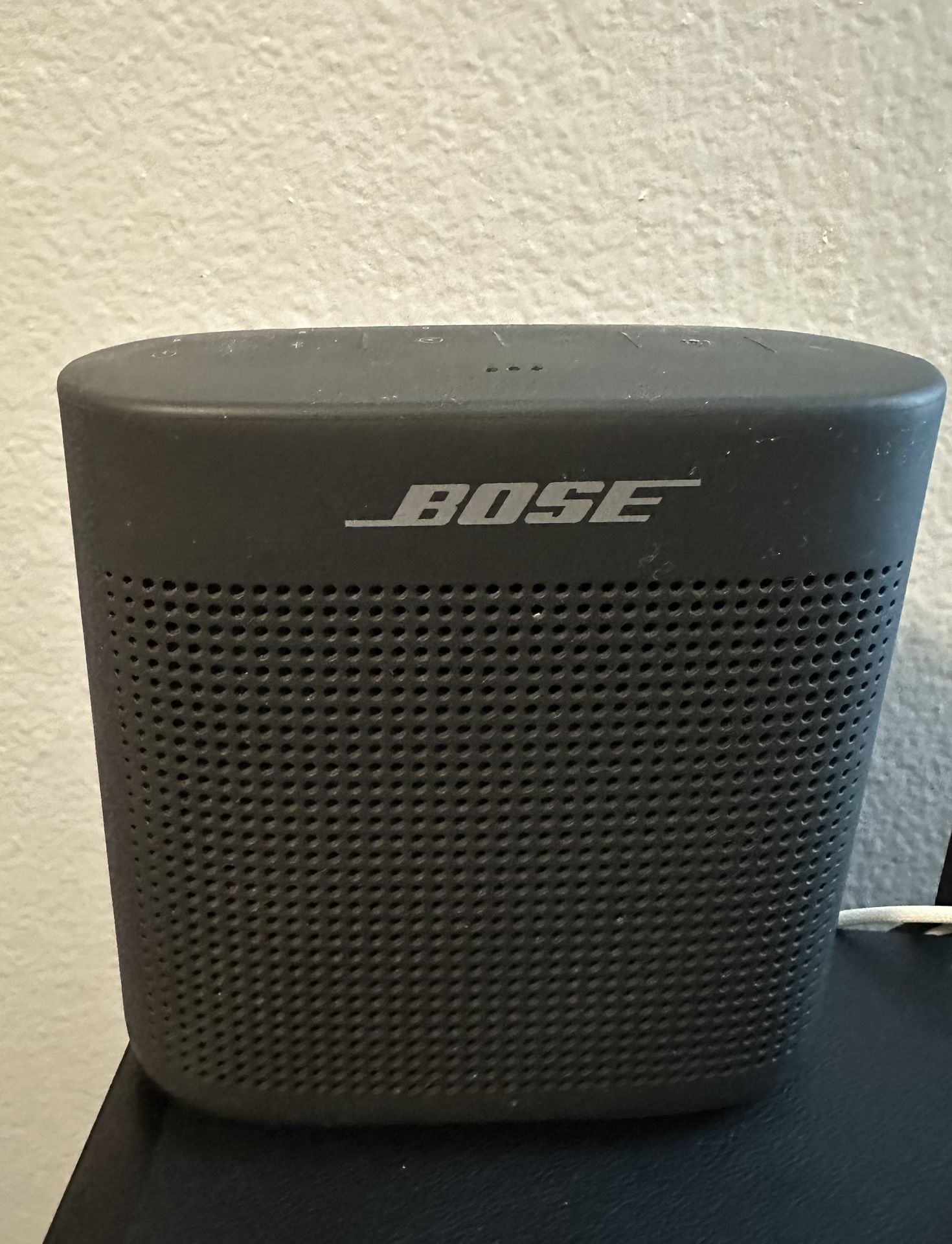 BOSE Soundlink || Black Portable Bluetooth Speaker