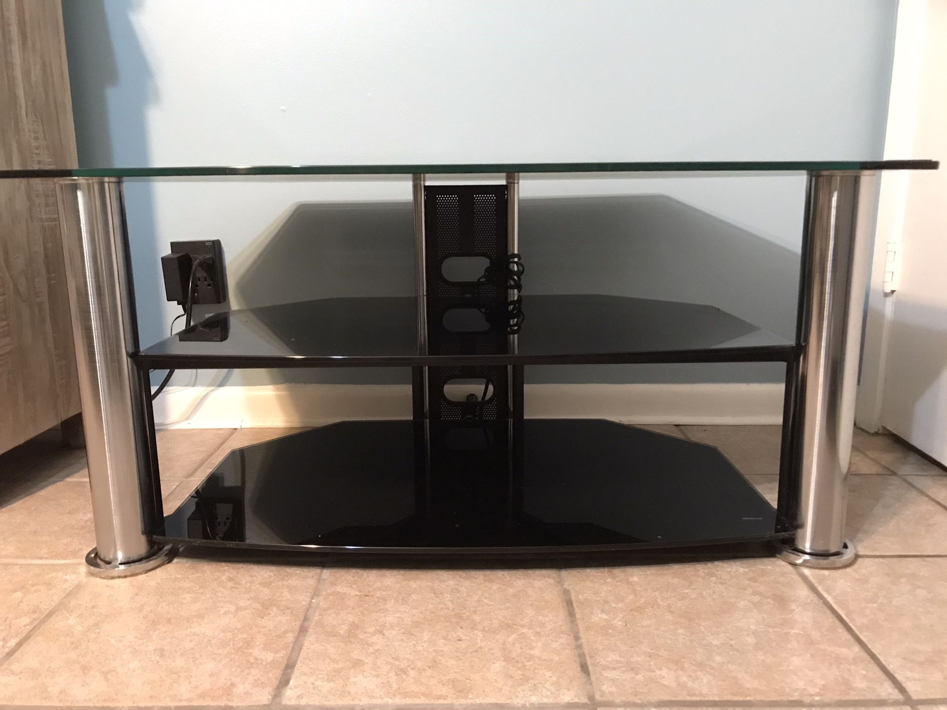 Black/silver TV stand