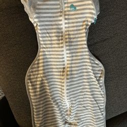 Love to Dream transitional swaddle sleep sack (medium)