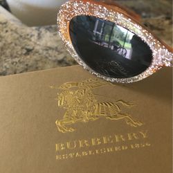 Original Burberry Sunny.New