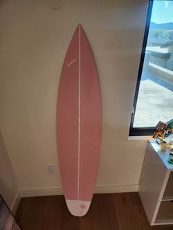 Custom surf board decoration