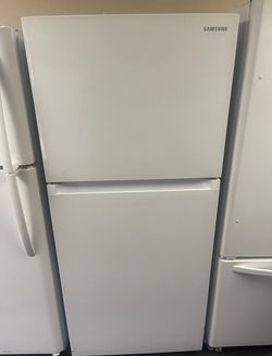 Samsung Top Mount White Refrigerator
