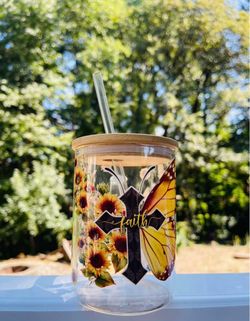 Glass cups