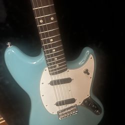 Fender Mustang $850 (like new)