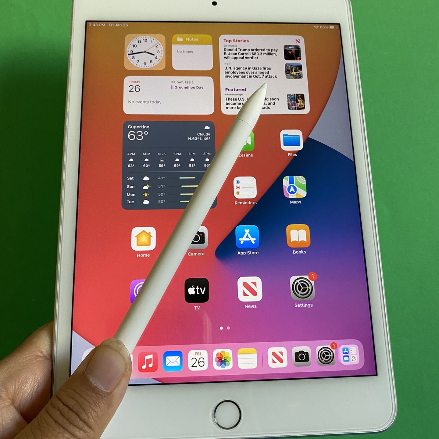 Apple iPad mini 5 (5th Generation/7.9” retina/ latest IOS 17 /2019 Model ) 64GB with stylus pen, case  & Accessories (256GB $399) 