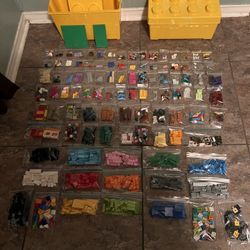 500+ Pieces Of Legos With 2 Lego Buckets With Lids 