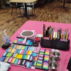 Facepainting  different Brands, Brushes, Balloons For Twisting 