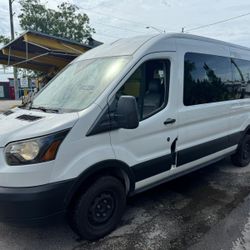 2019 Ford Transit 350 Xlt 