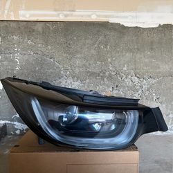BMW 16-17 i3 headlight LED adaptive right