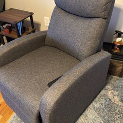 Recliner Chair W/Massage & Lumbar Support 