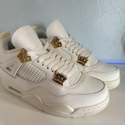 Jordan 4 Retro Metallic Gold Women’s Size 9