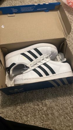 ADIDAS KIDS SHOES SUPERSTARS SIZE 1