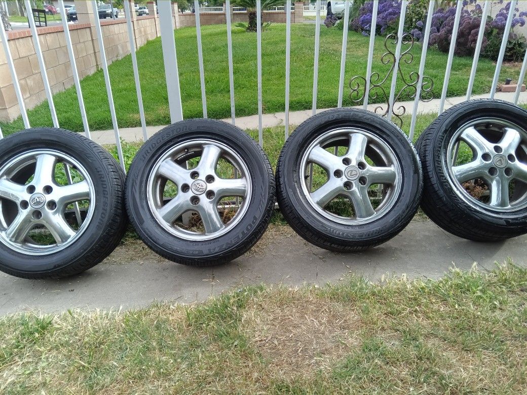 OEM 16" Toyota Camry Chrome Wheels And Tires