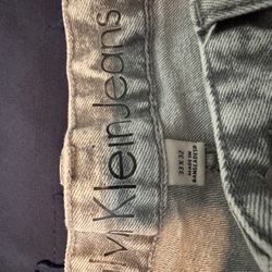 Calvin Klein 33x30 Slim Fit