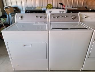 Rare Find!!! Top Of The Line!!! Whirlpool, Commercial Quality, Ultimate Care ll, Washer with 27 Cycles (Not A Misprint!!!), and Matching, Gas Dryer!!!