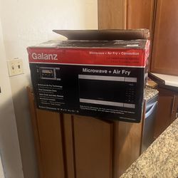 Galanz, 3 In One Microwave And Air Fryer And Convection Oven. 