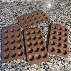 4 x new chocolate mold maker set 
