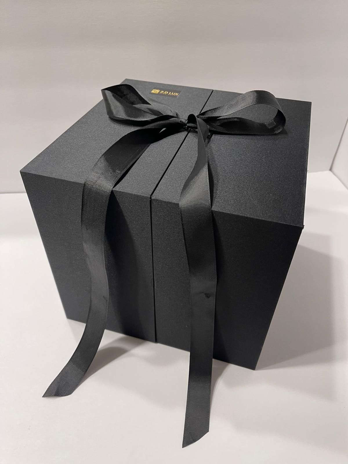 Flower Boxes for Flower Arrangements Or Hat Boxes
