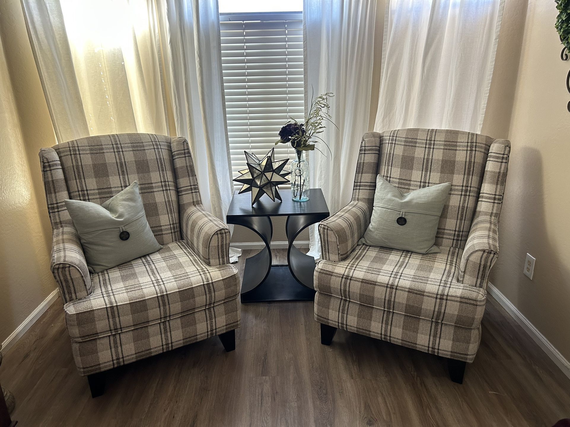 Accent Chair x2