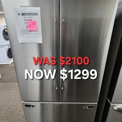 27 cu. ft. Smart Counter Depth MAX French Door Refrigerator with Internal Water Dispenser