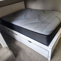 Full size platform bed with mattress and bedding like new