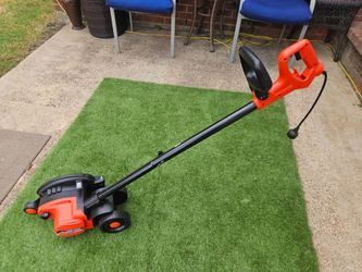 BLACK +DECKER yard Edger plug-in electric
