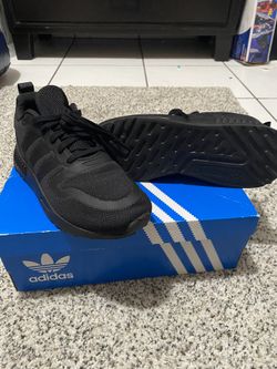 Adidas Multix Kids Shoes Size 2.5Y for Sale in Chula Vista CA