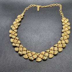 Gold Fish Scale Pattern Choker Necklace 