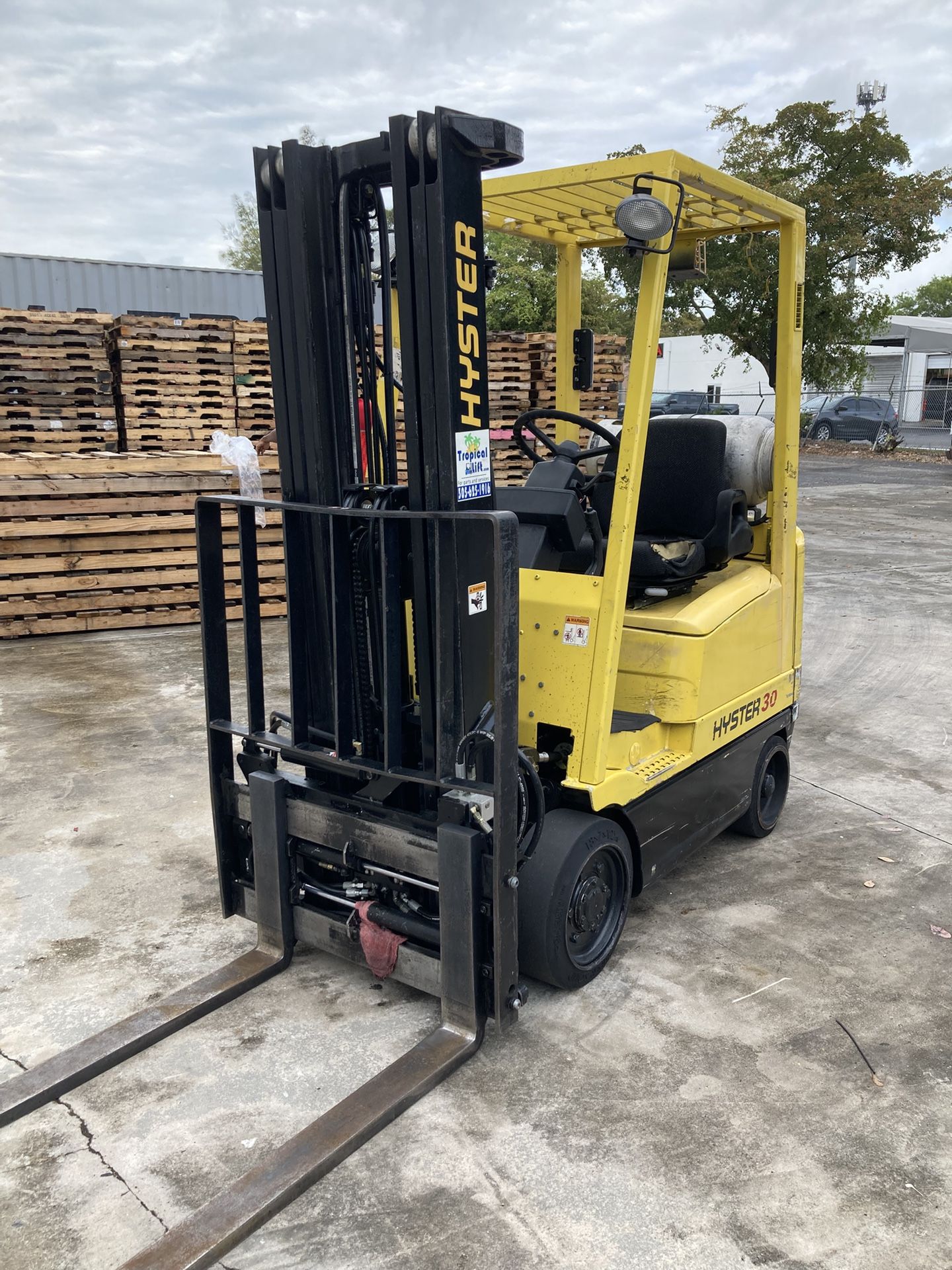 Forklift