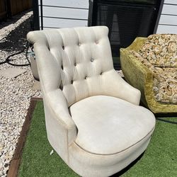 Accent chair