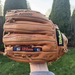 Wilson A2000 12” Baseball Glove Made in Japan