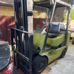 Clark Forklift Year 2020