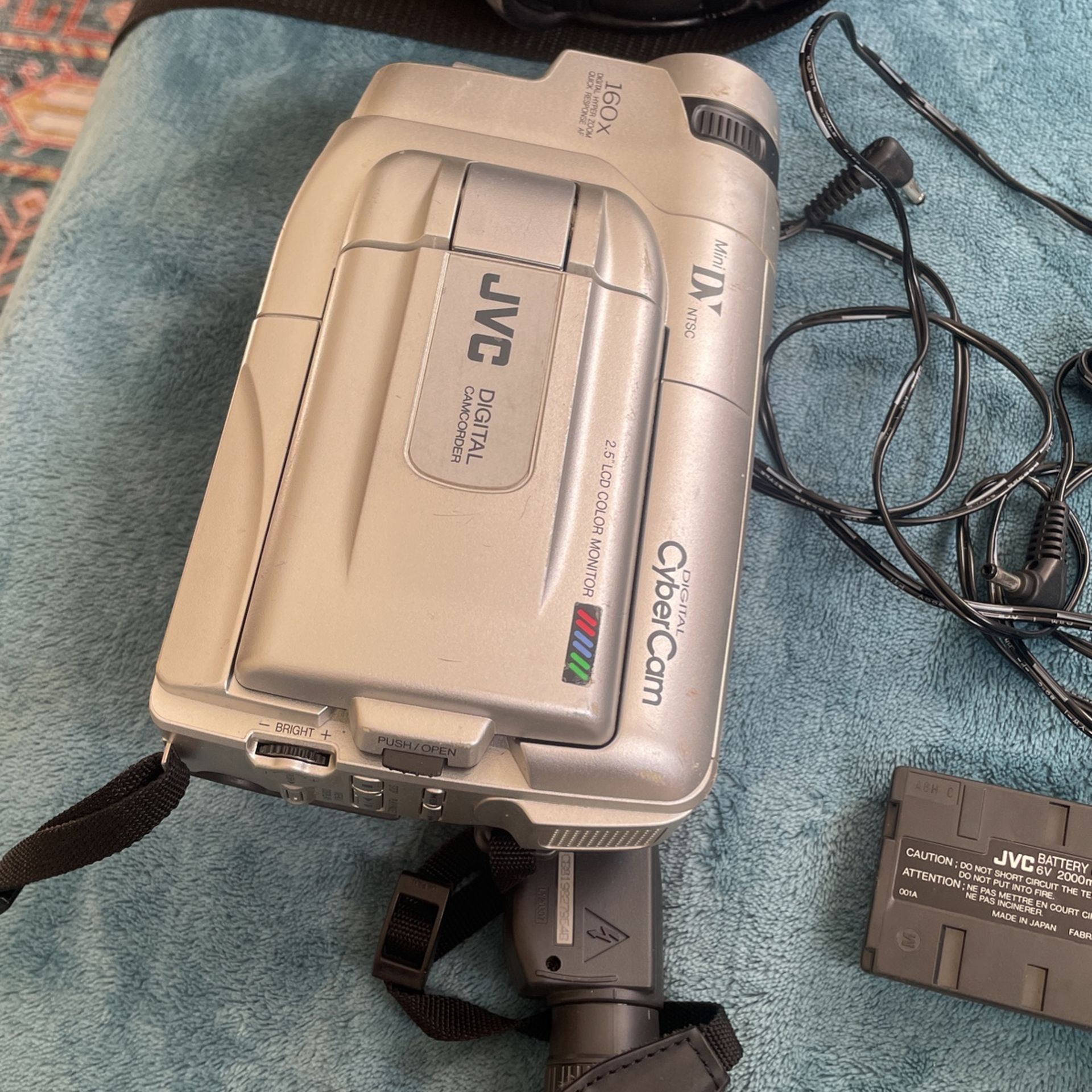 Jvc Camcorder Gr-DVF10U