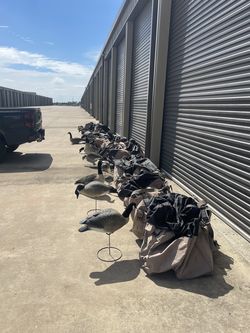 Complete Goose Decoy Spread – Avian-X / GHG – 98 Full Bodies – $2,250 OBO