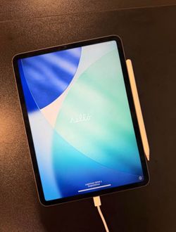 iPad Pro 11” (2020) + Pencil – Works Perfect, Cracked Screen – Great Deal