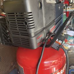 Craftsman Air Compresor 25 Gallons