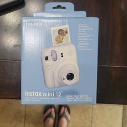 Fujifilm Instax Mini 12