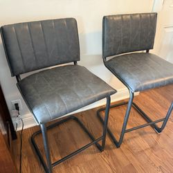 Modern Comfortable Barstools - near Kahala Mall