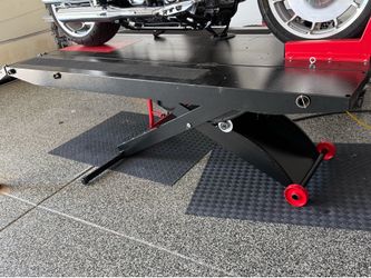 Motorcycle lift, Black Widow Pro