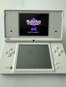 White Nintendo DSi With Game Library