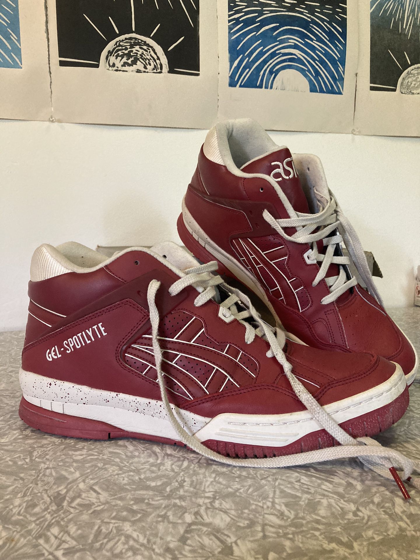 Asics Gel-Spotlyte Size RARE (H447L-2525) Burgundy Basketball Mens for Sale in Olympia, WA - OfferUp