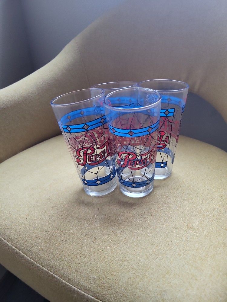Vintage 1970s Pepsi-Cola “Stained Glass” Style 16 oz Drinking Glasses – Set of 4