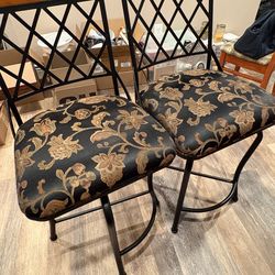 Set of 4 counter height stools