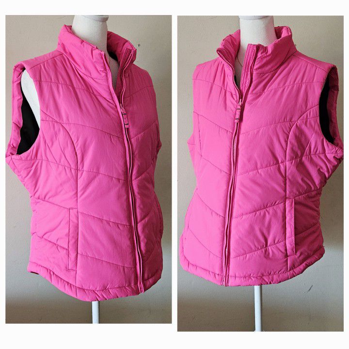 Size XL Aeropostale Designed in NYC Pink Puffy Women's Zippered Vest with Black Lining Jacket Pullover Coat. 100% Polyester. 

Measures 24" Long, 21" 