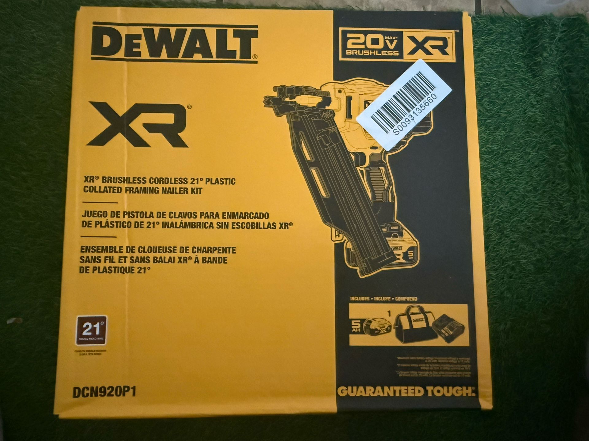 Dewalt 20V XR 21 Degree Framing Nailer Kit