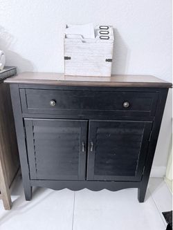 Entry or dining buffet table