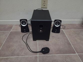 Logitech Z313 Multimedia Speaker System